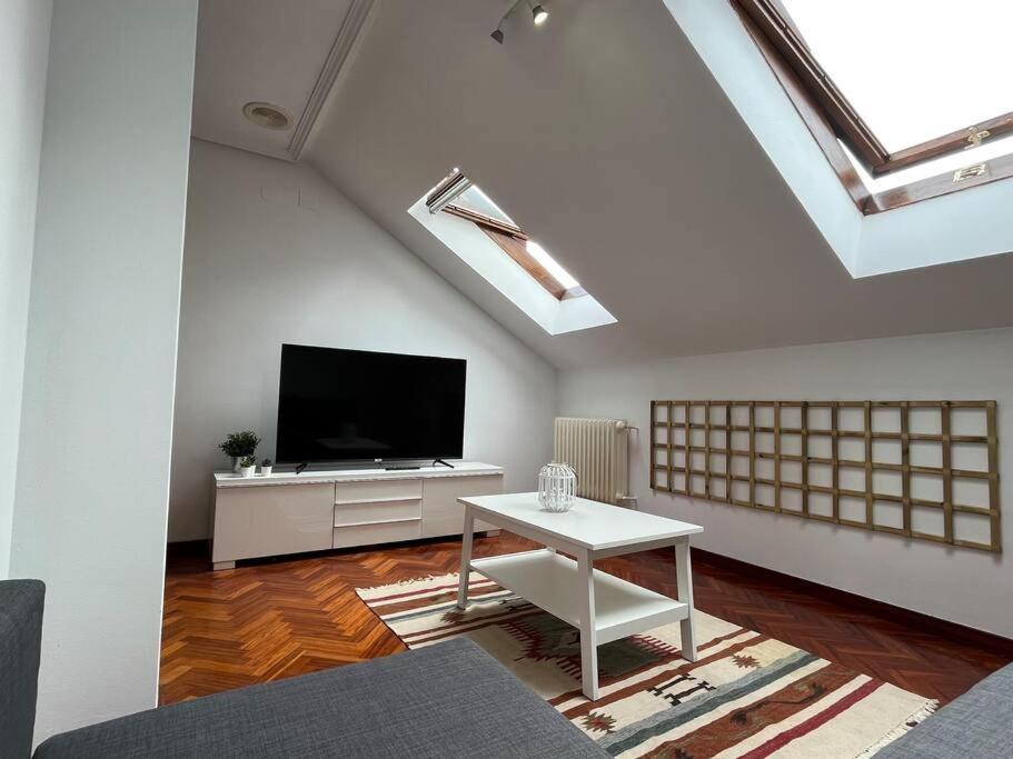 Apartamento El Fontan, Parking Gratuito Gijon Luaran gambar